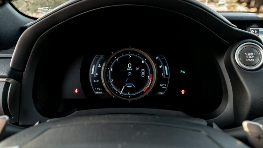 Панель приборов Lexus IS350 F-Sport (XE30) 2016 года  (NA) (фото 9 из 32)